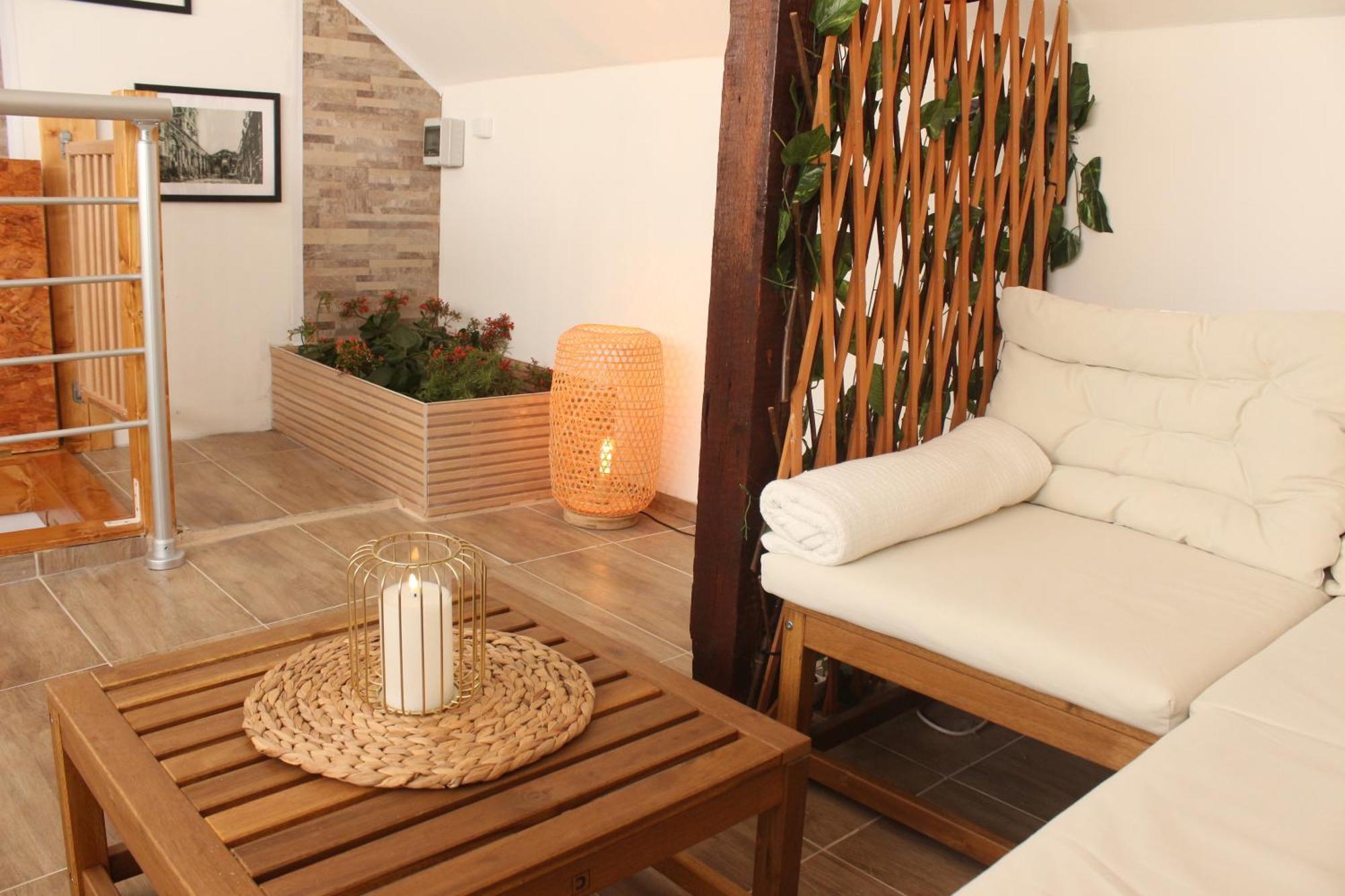 Klarisa City Center Apartment With Terrace Split Exterior photo